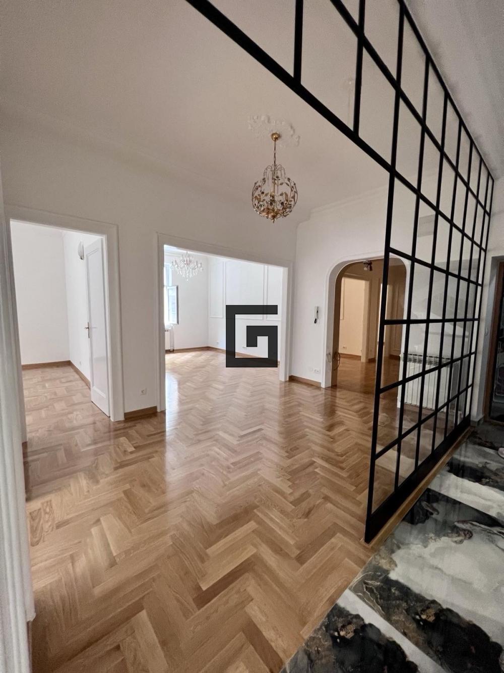 Luksuzan 3.5 salonski stan u Vojvode Dobrnjca ID#1281 368.000 €